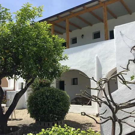 Petrusa Hotel 2*